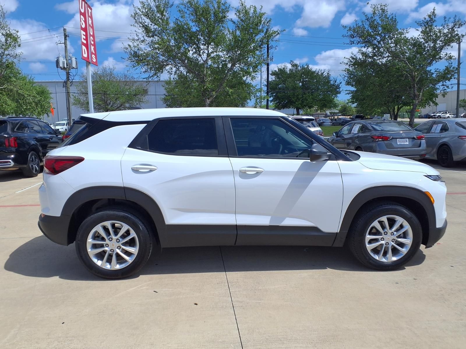 2025 Chevrolet TrailBlazer LS - 3