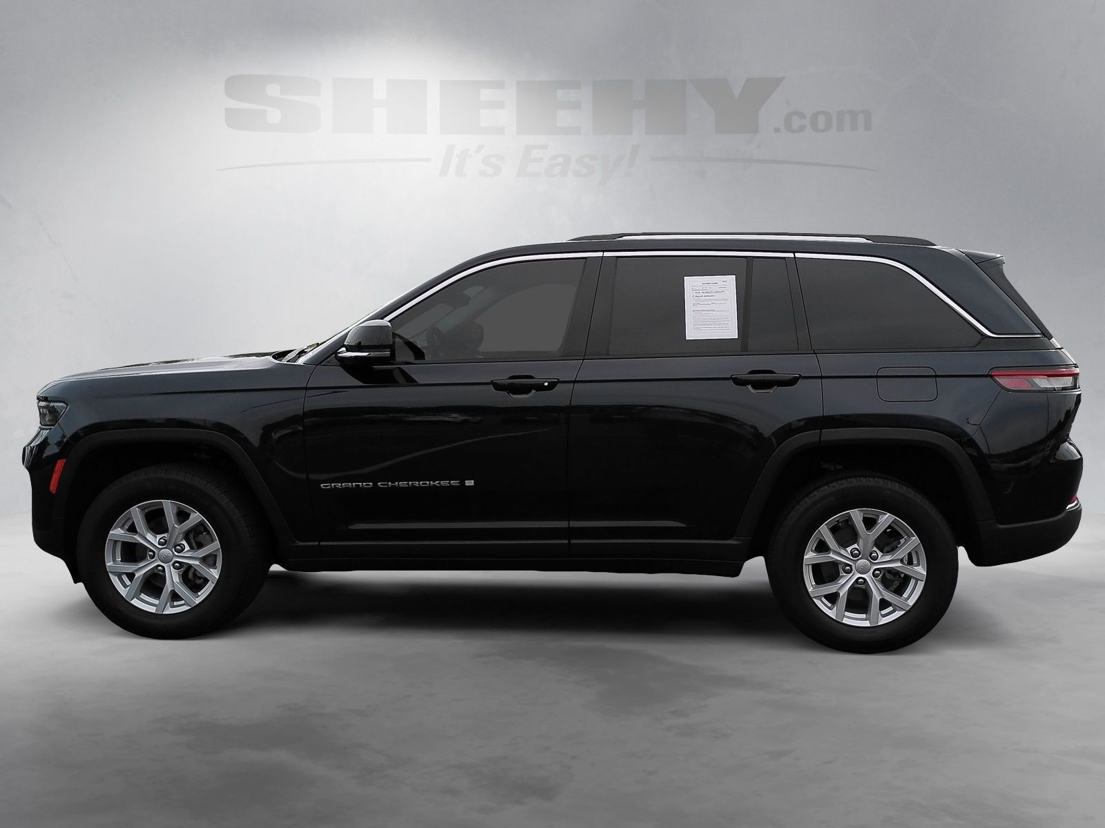 Used 2024 Black Jeep Limited image 13