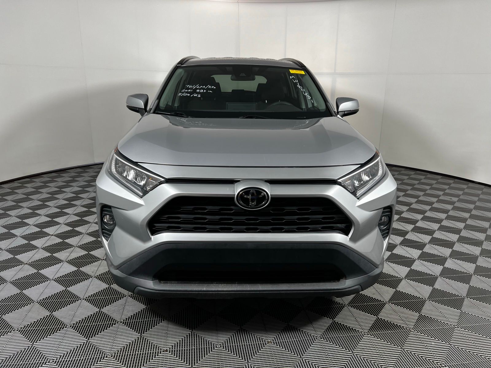 Thumbnail: 2021 Toyota RAV4 - 2