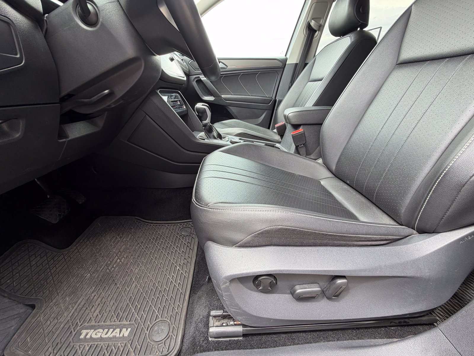 Used 2024 Volkswagen Tiguan SUV