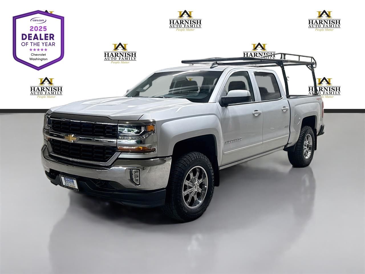 Silver Ice Metallic 2016 Chevrolet Silverado 1500 Pickup Truck Four-Wheel Drive 6-Speed Automatic Overdrive