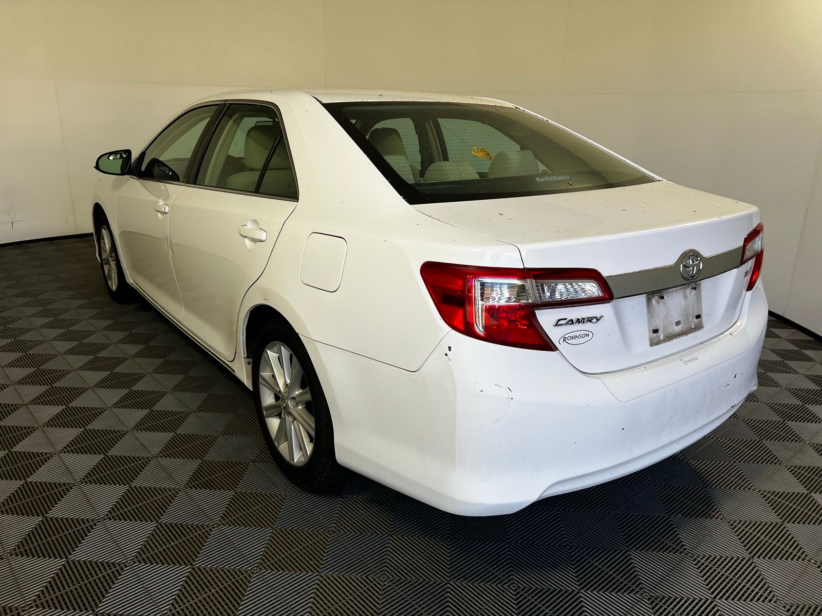 Thumbnail: 2014 Toyota Camry - 7