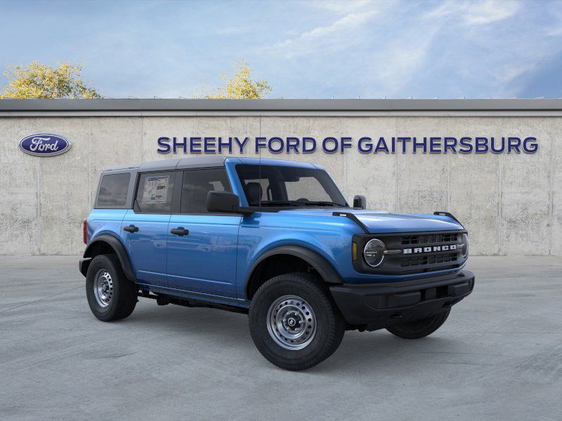 2025 Ford Bronco Base 4x4's photo