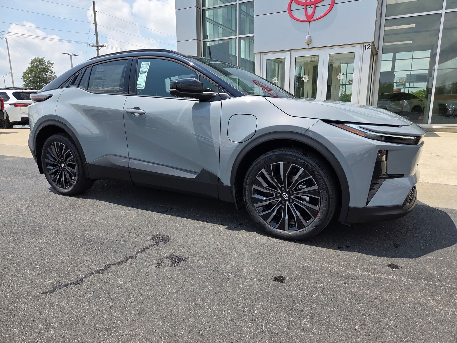 2026 Toyota C-HR XSE