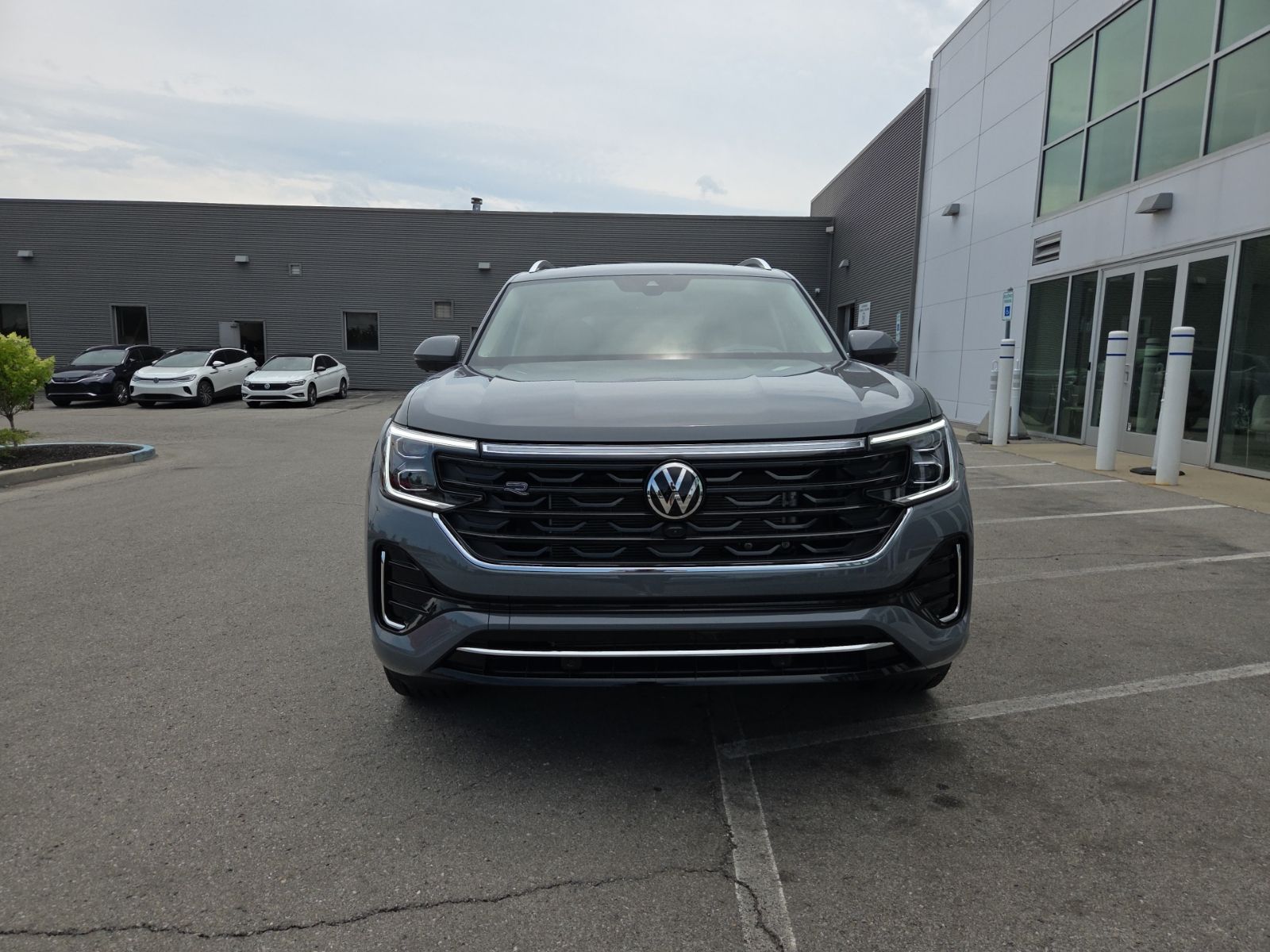 new 2026 Volkswagen Atlas car, priced at $54,258