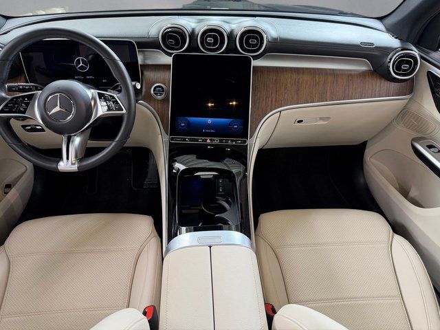 Used 2025 Black Mercedes-Benz GLC 300 image 3