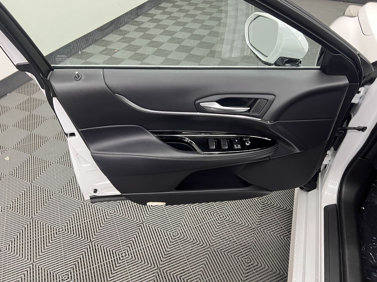 used 2023 Toyota Mirai car, priced at $13,688