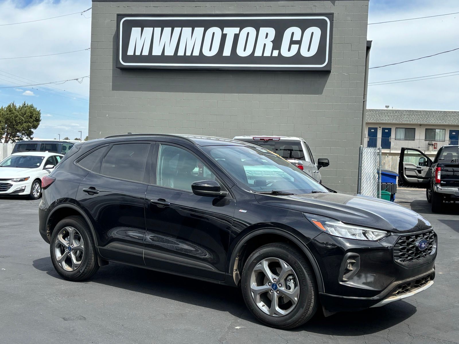 2025 Ford Escape ST-Line Select AWD 2.0L's photo