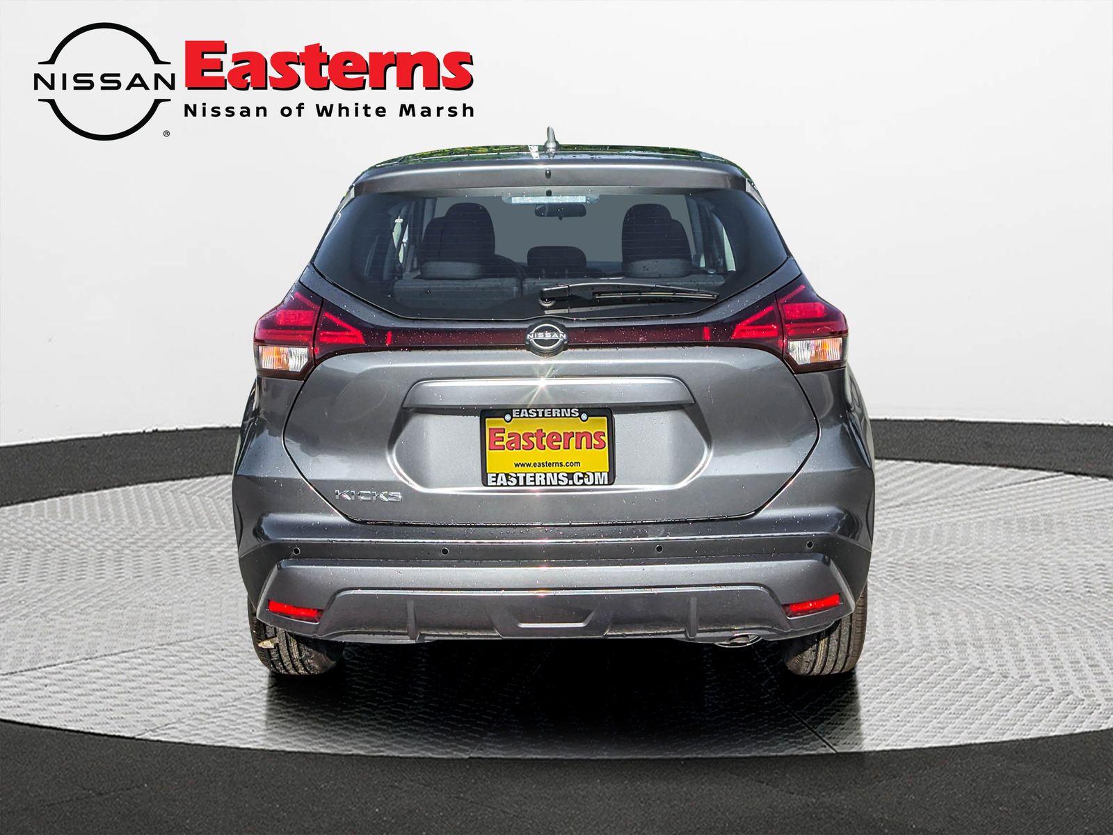 2025 Nissan Kicks Play S photo 4