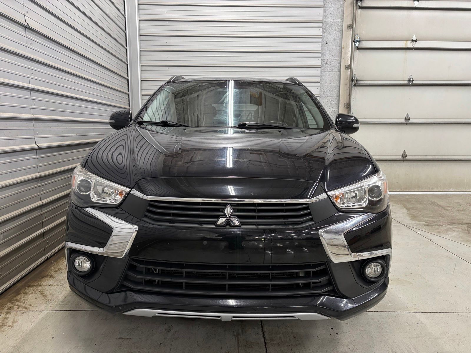 Photo 2 of 2017 Mitsubishi Outlander Sport 2.4 SEL