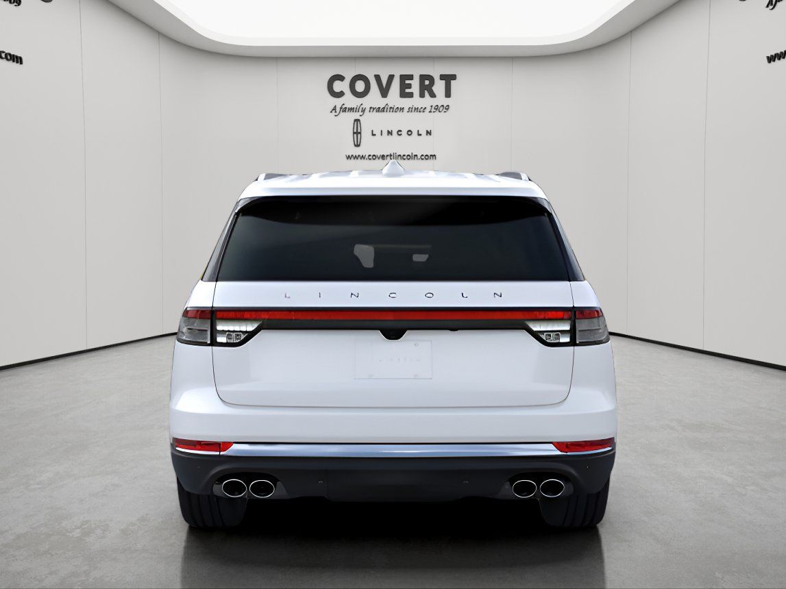 New 2026 White Lincoln Premiere image 5