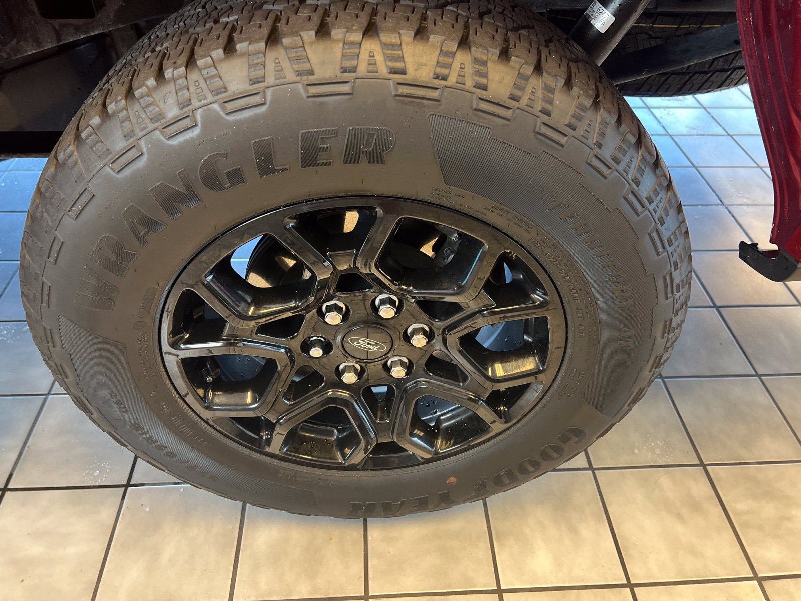 Certified Used 2024 Rapid Red Metallic Tinted Clearcoat Ford XLT image 26