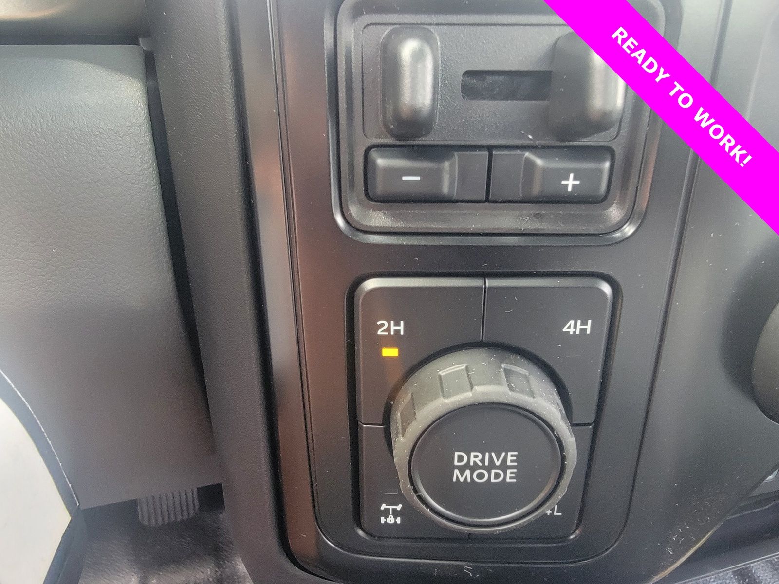 New 2025 Oxford White Ford XL image 26