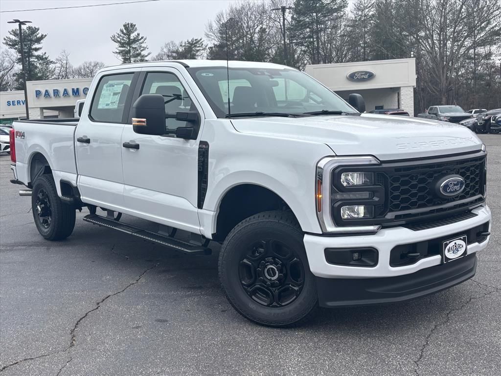 2026 Ford F-250 Super Duty XL Crew Cab 4WD