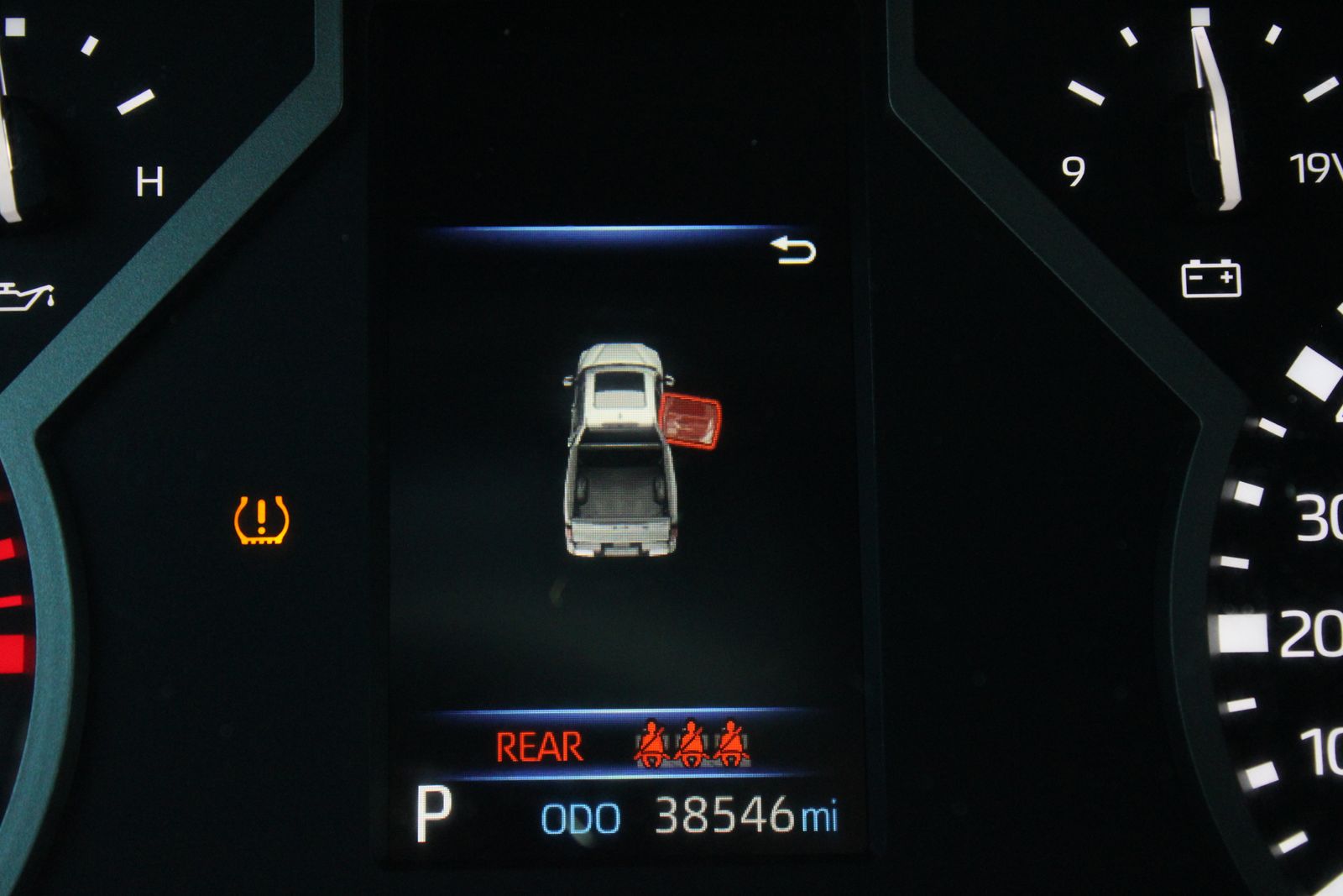 Used 2025 White Toyota SR5 image 6