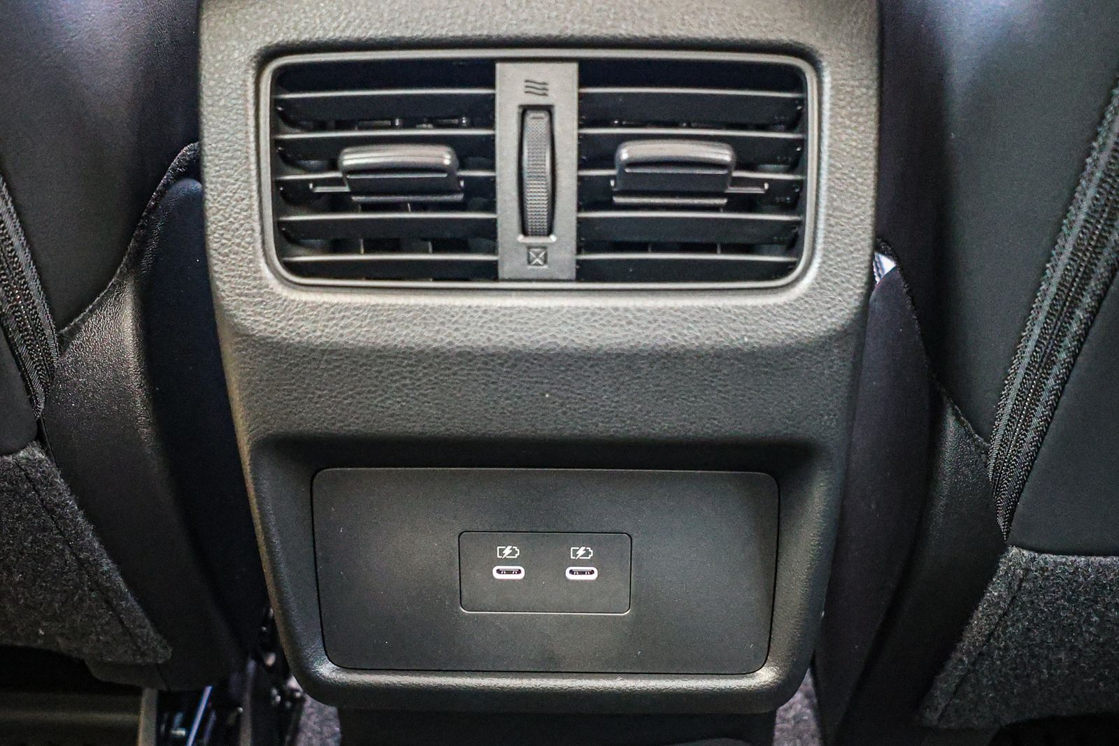 2025 Nissan Rogue Platinum photo 38