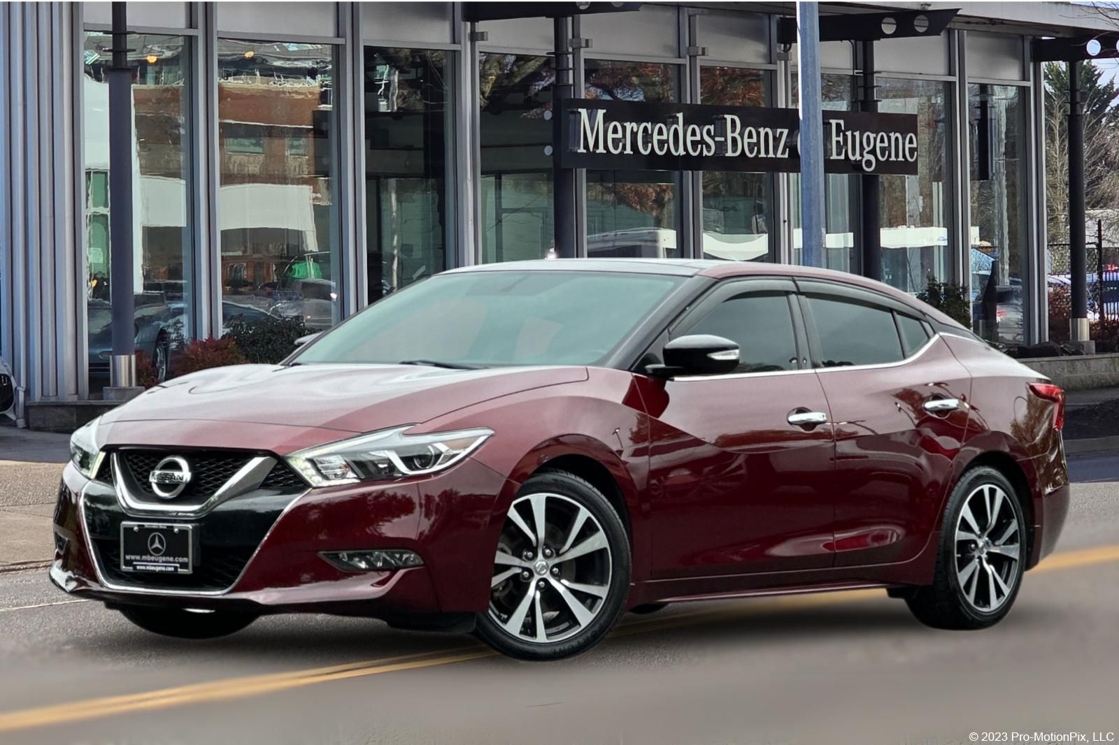 2018 Nissan Maxima SL's photo