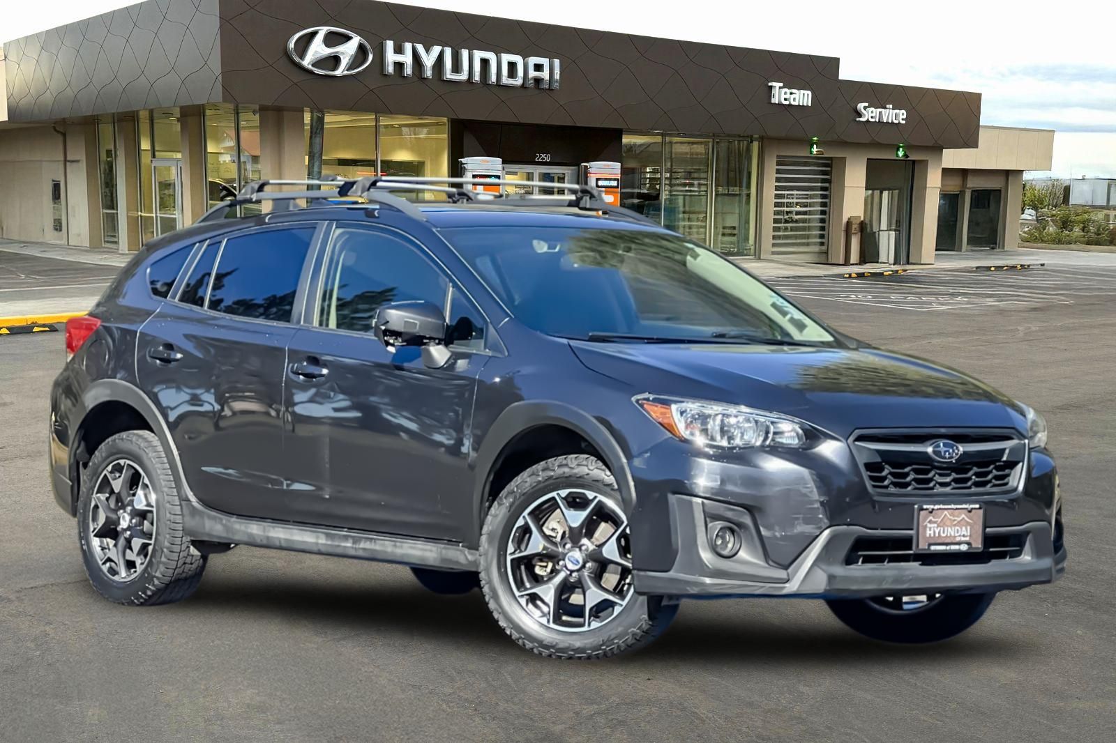 View vehicle photo 2