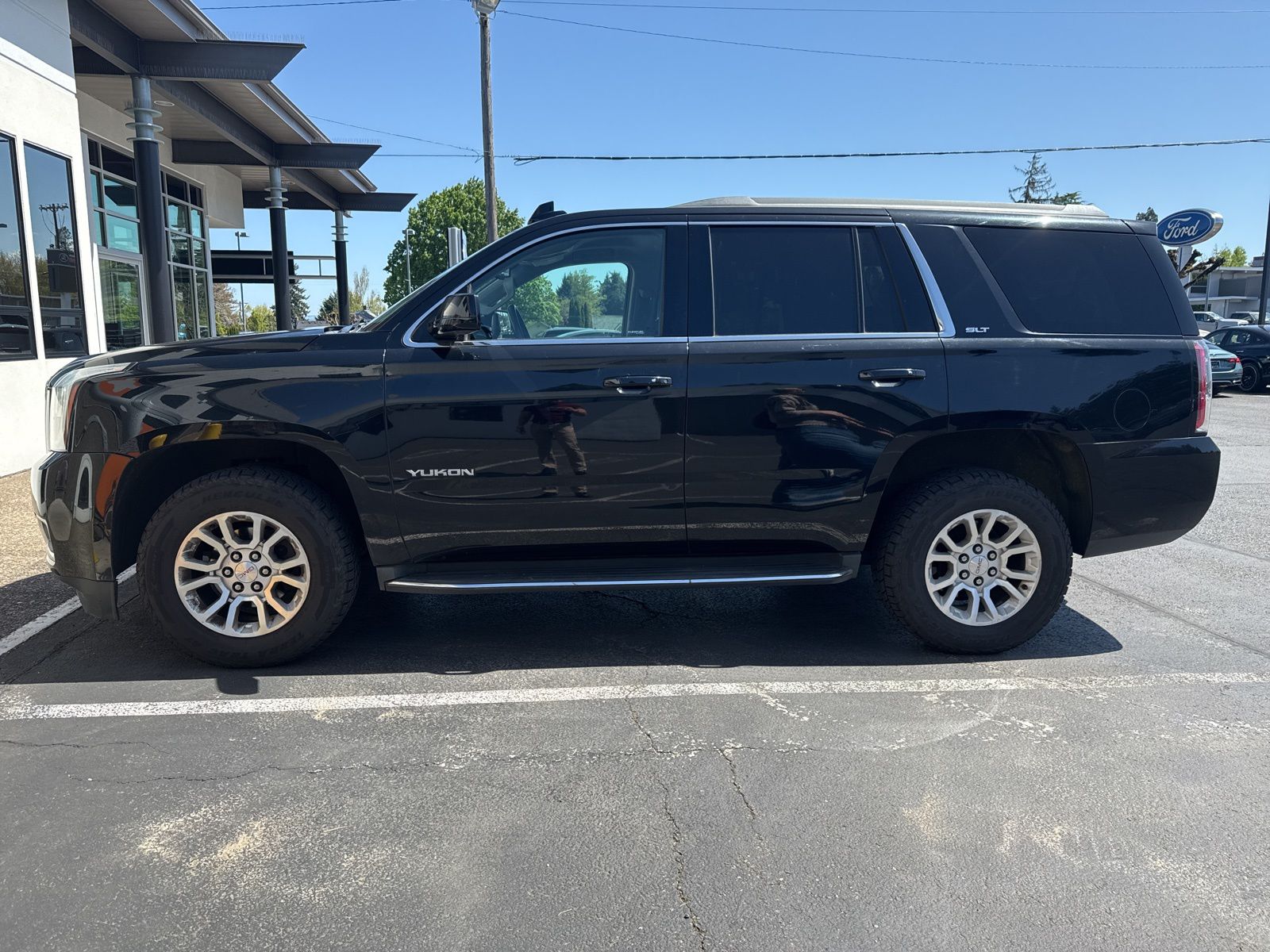 used 2017 GMC Yukon car, priced at $23,998