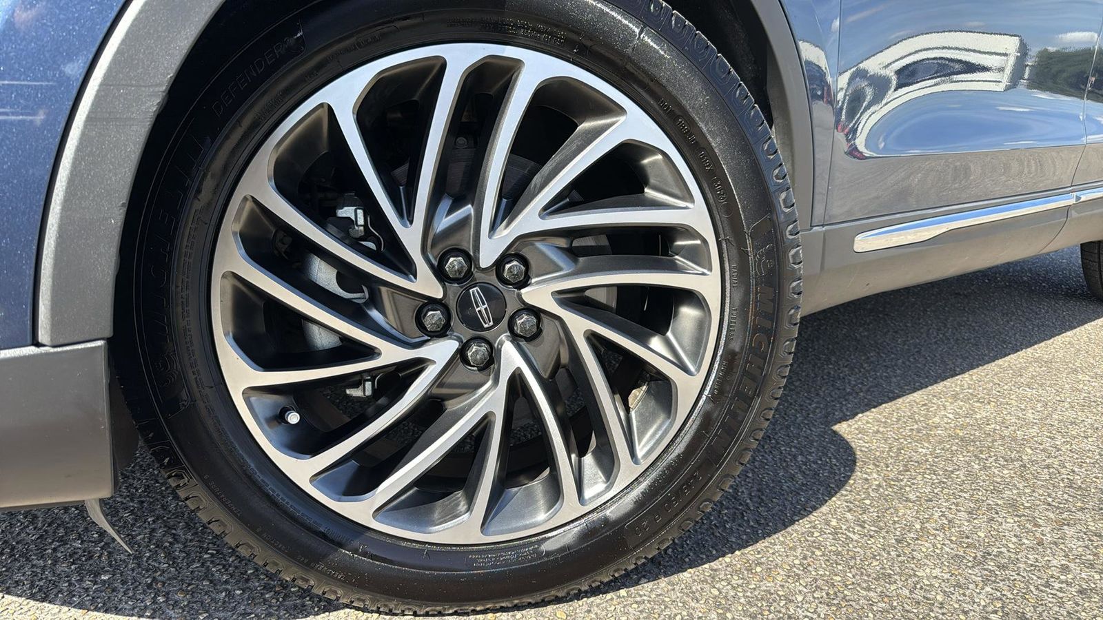 Used Car 2019 Lincoln Nautilus  Reserve For Sale Under $20,000 In Austin, Texas