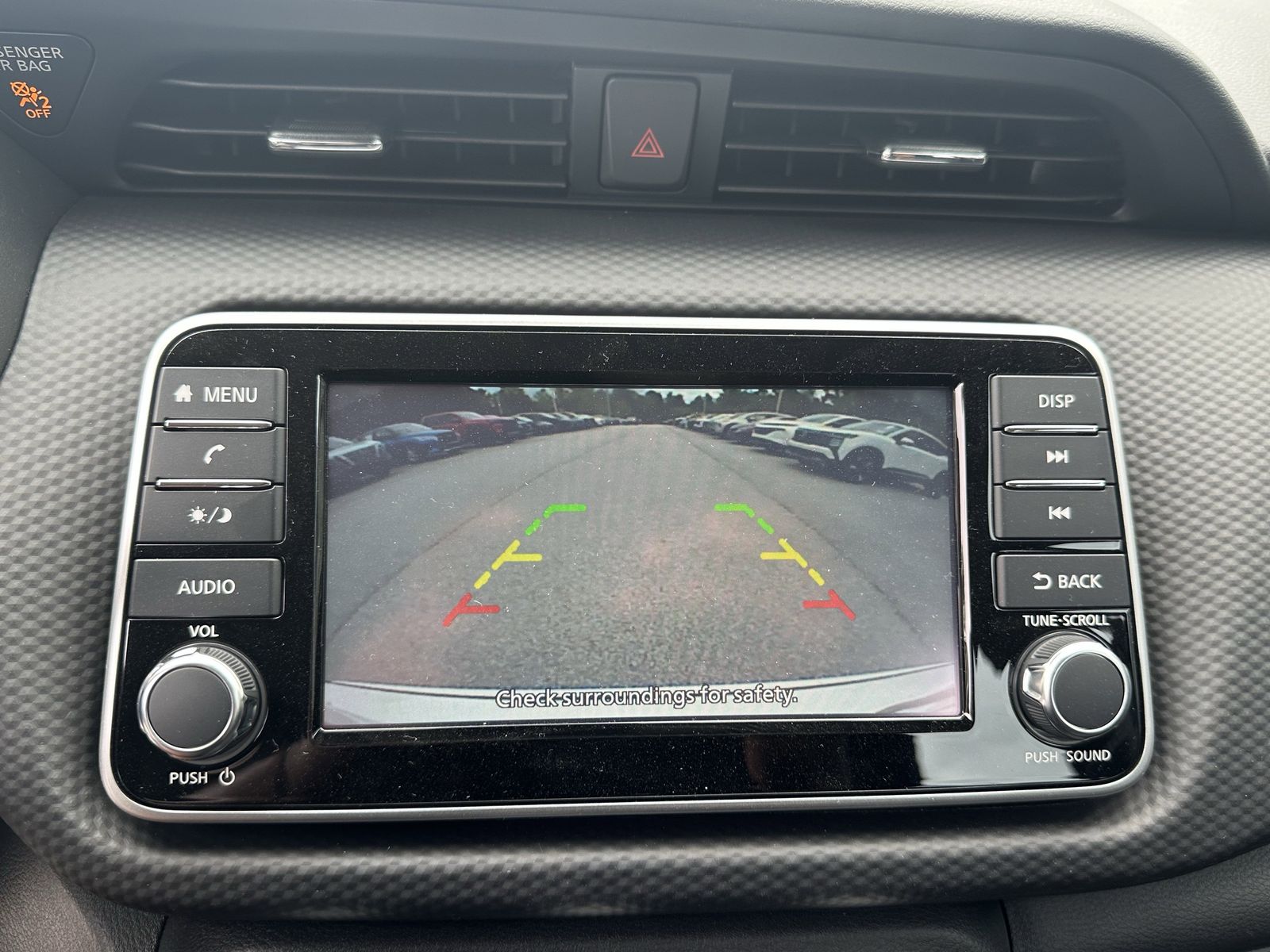 2025 Nissan Kicks Play S photo 3