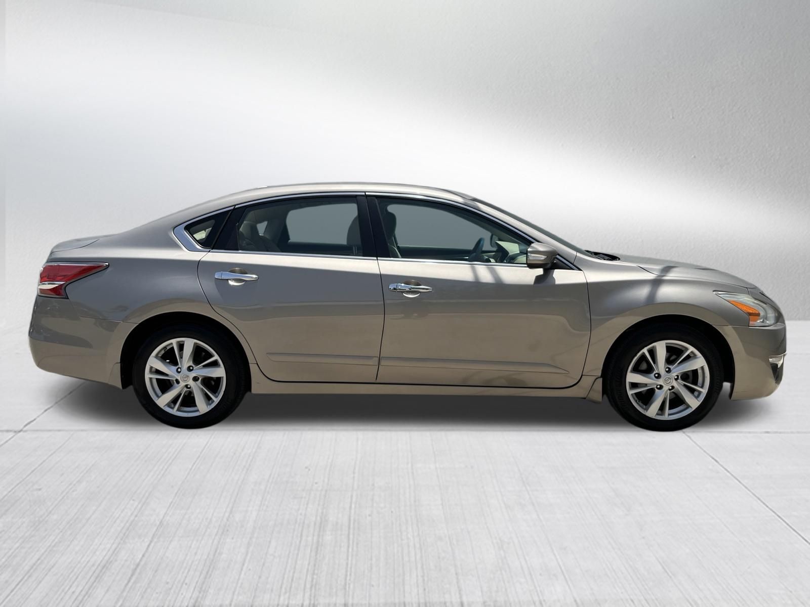 Used Car 2015 Nissan Altima  2.5 Sv For Sale Under $12,000 In Austin, Texas