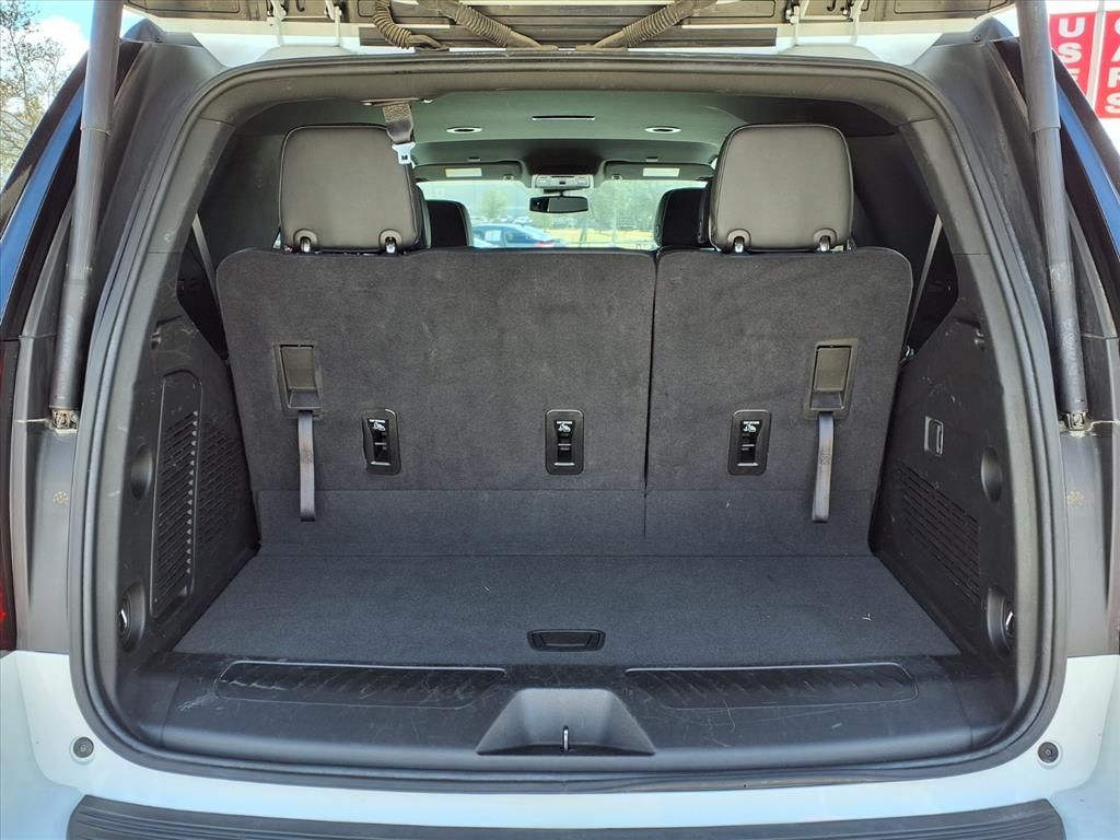 2024 GMC Yukon SLT - 4