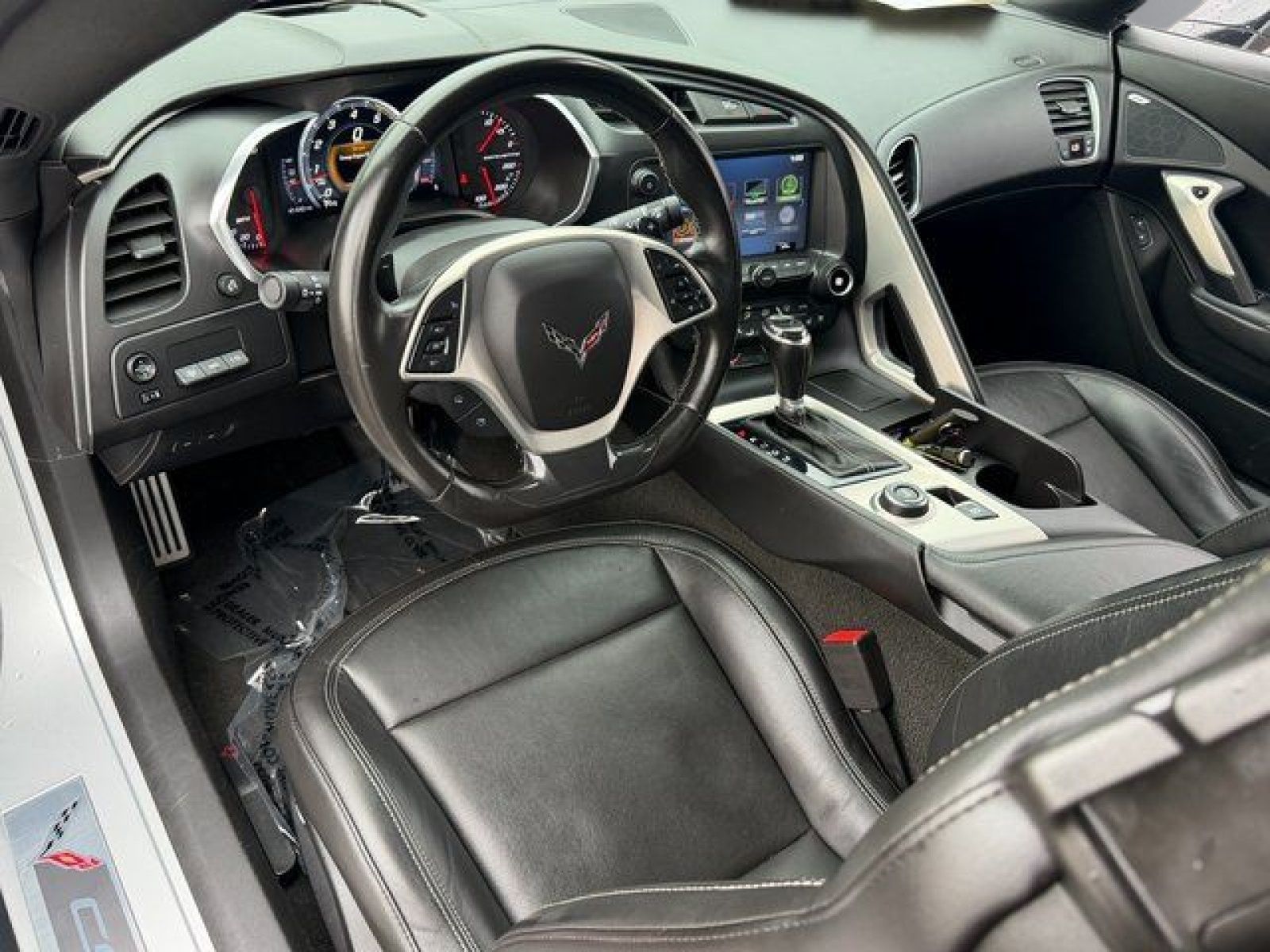 Used 2016 Silver Chevrolet Stingray Z51 image 4