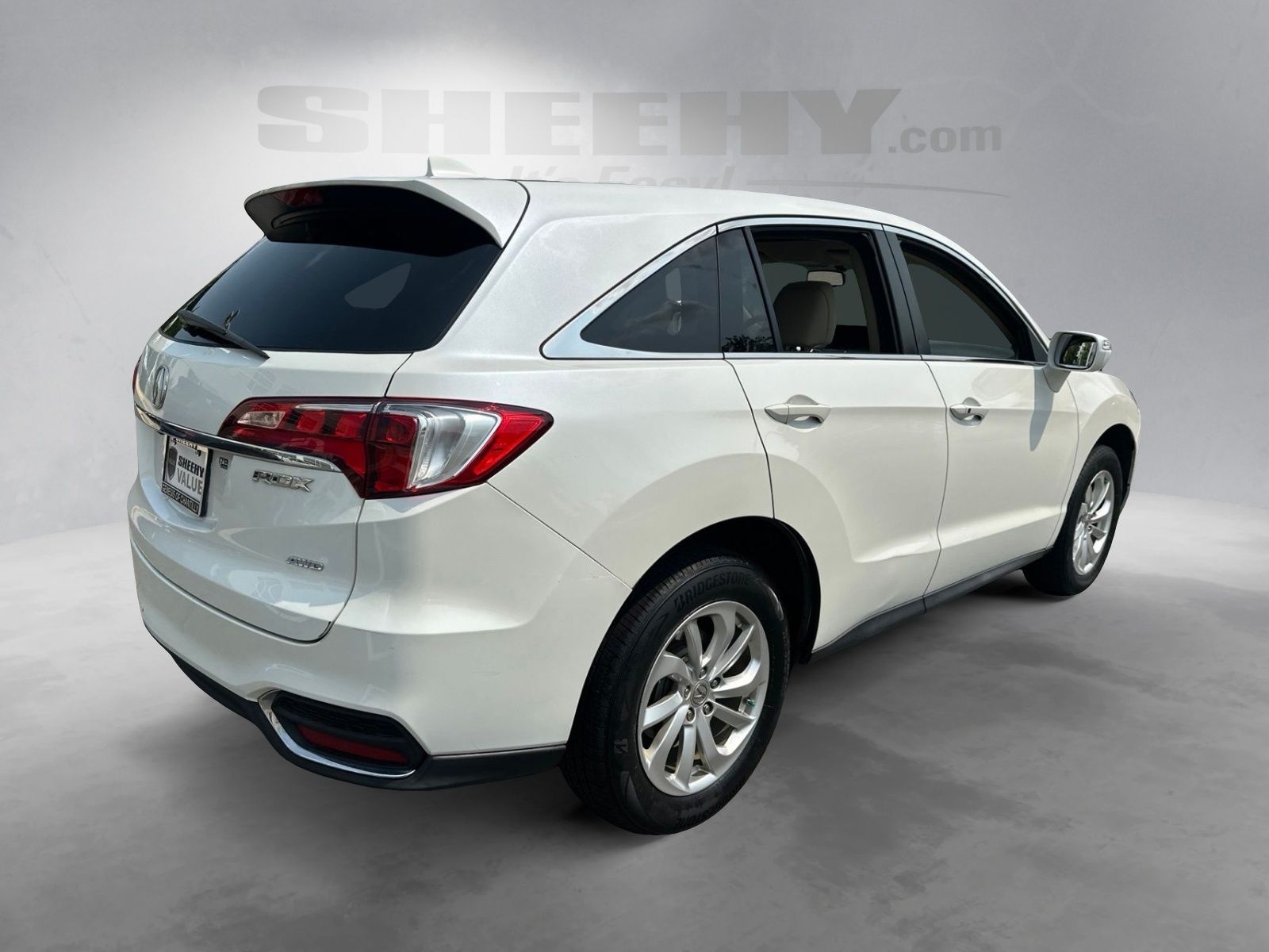 Used 2016 White Acura  image 13