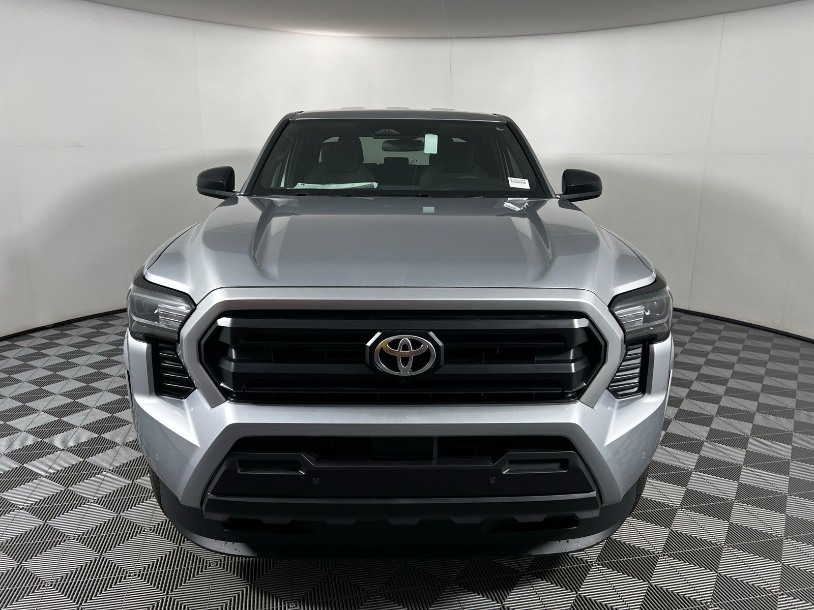 2025 Toyota Tacoma SR 2