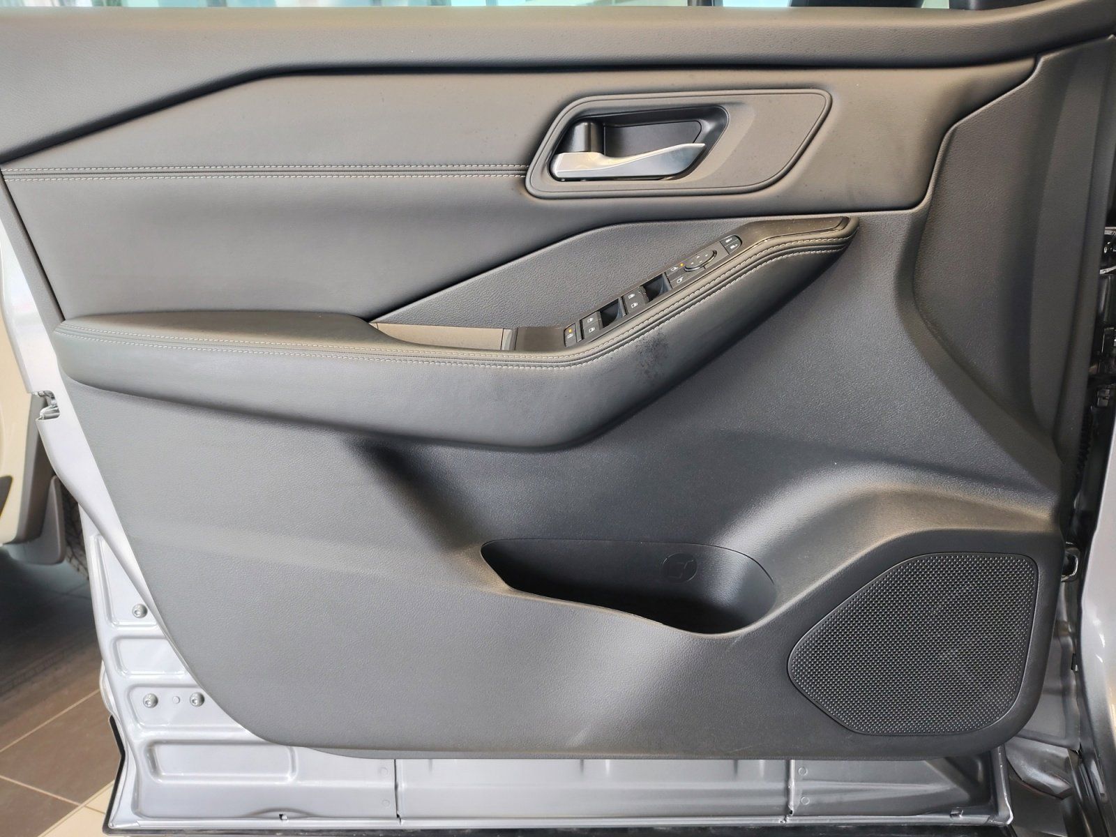 Used Car 2025 Nissan Rogue  Sv For Sale Under $30,000 In San Antonio, Texas