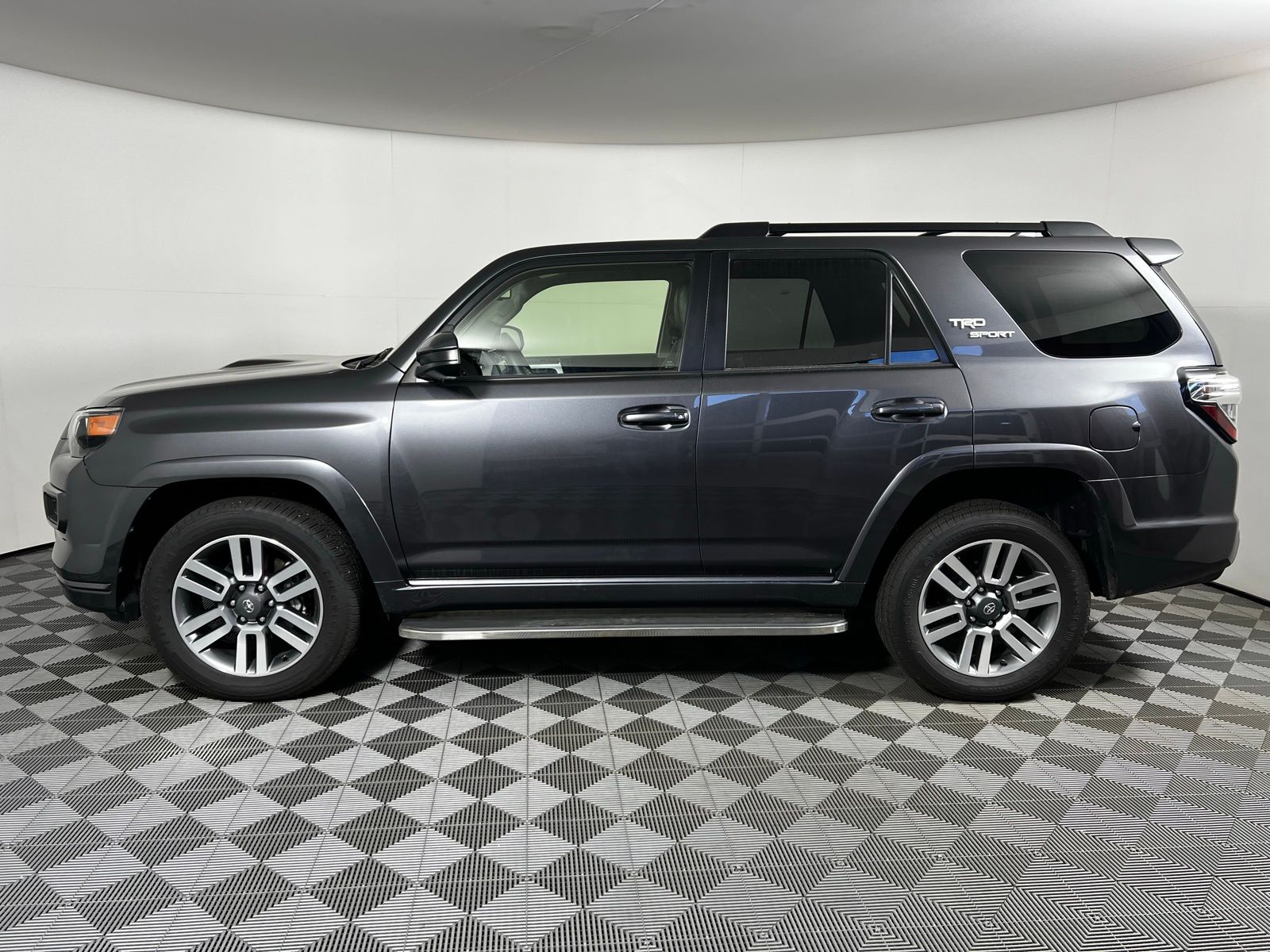 Thumbnail: 2023 Toyota 4Runner - 8