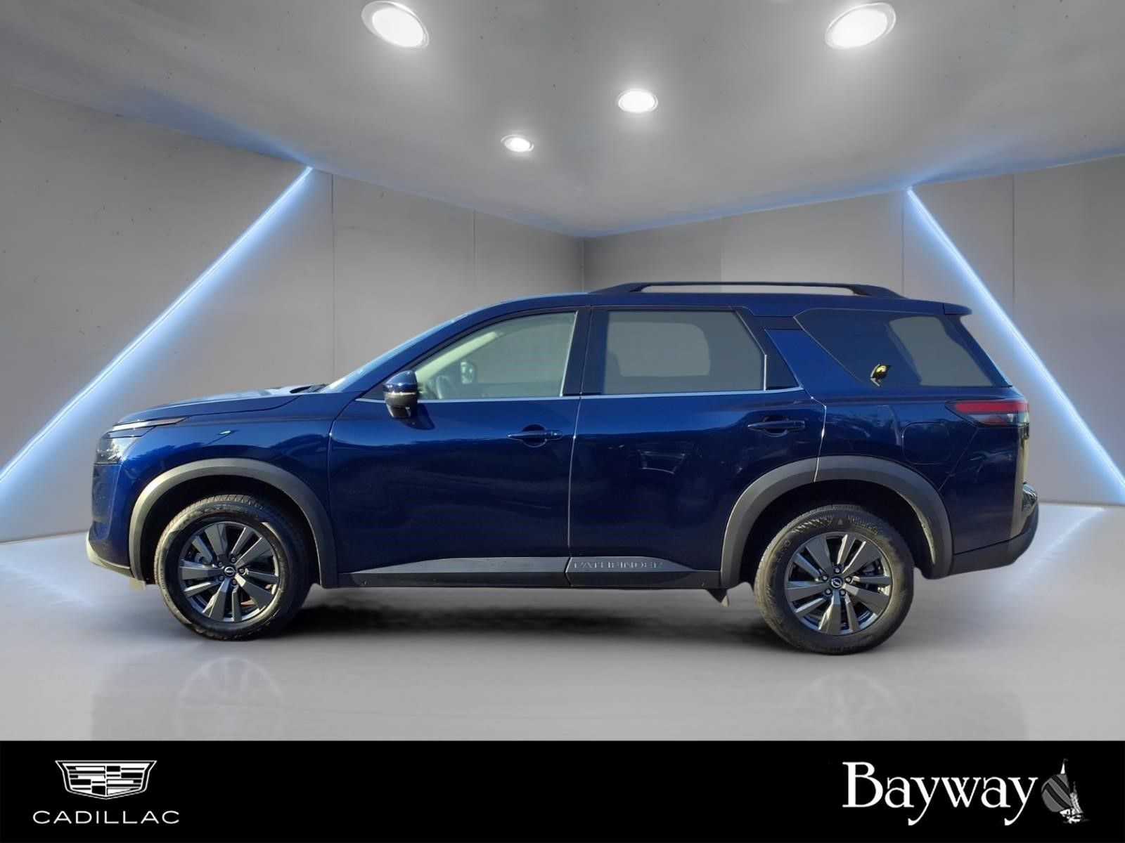 2025 Nissan Pathfinder SV - 8