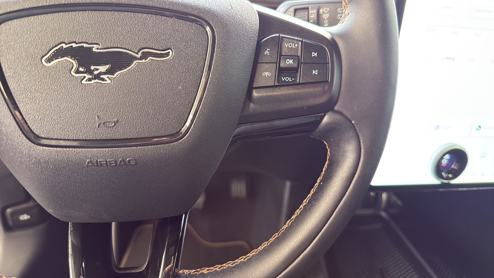 Used 2023 Black Ford GT image 15