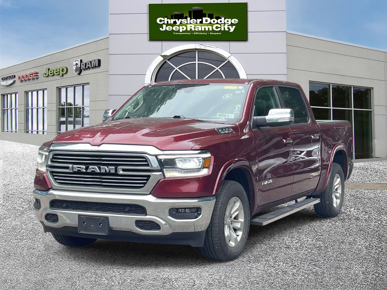 Delmonico Red Pearlcoat 2022 RAM 1500 Pickup Truck Four-Wheel Drive 8-Speed Automatic