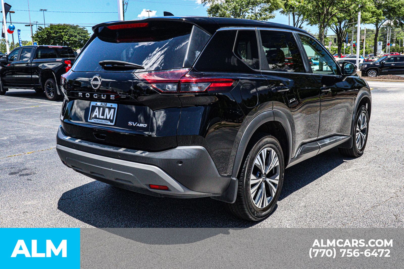 2023 Nissan Rogue SV photo 5