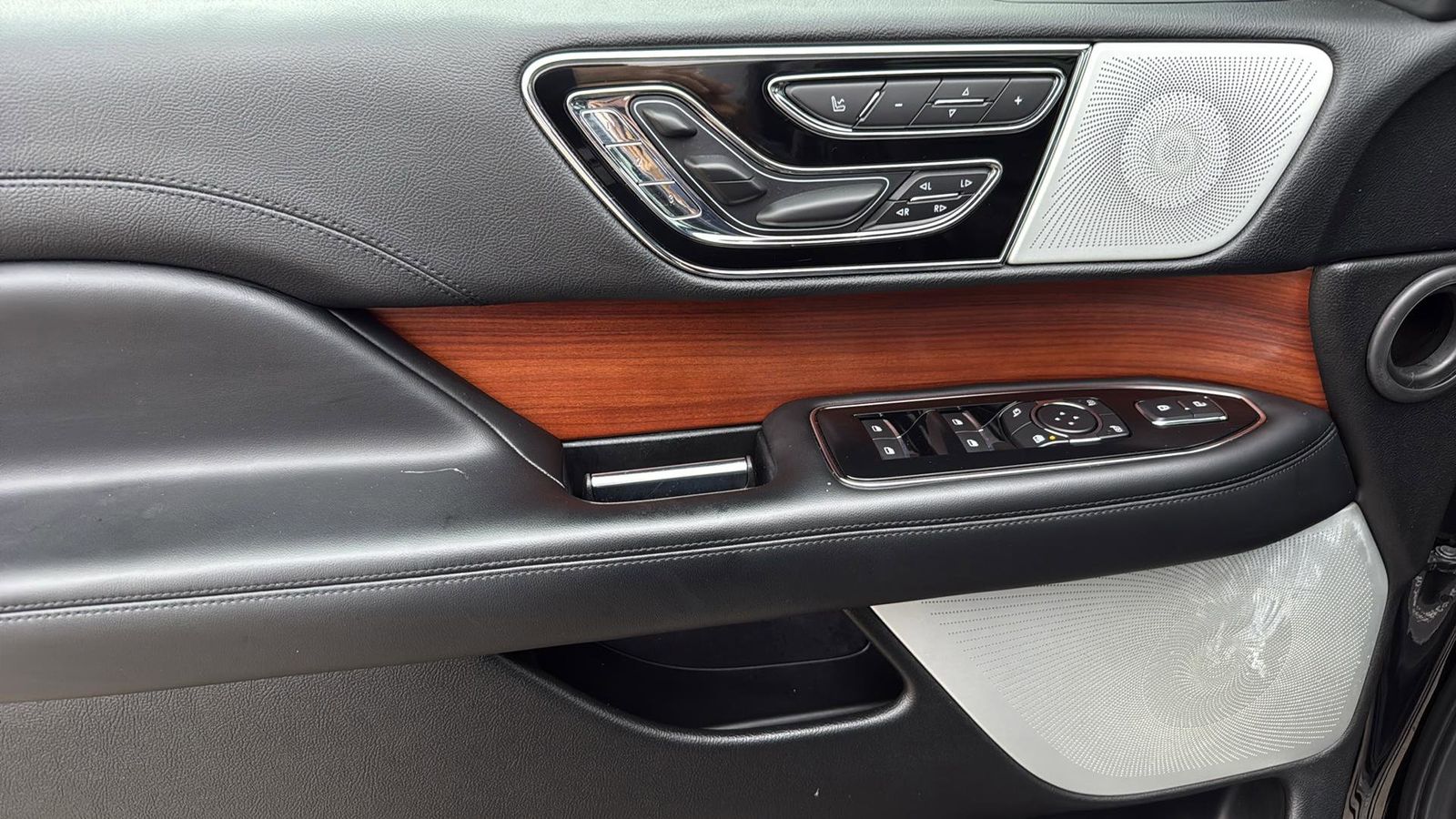 Used Car 2018 Lincoln Navigator L  L Reserve For Sale Under $40,000 In Austin, Texas