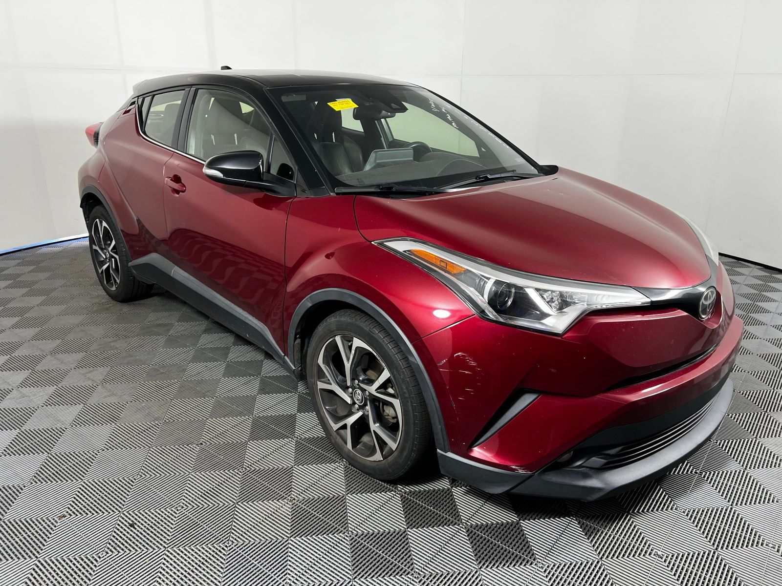 Thumbnail: 2019 Toyota C-HR - 3