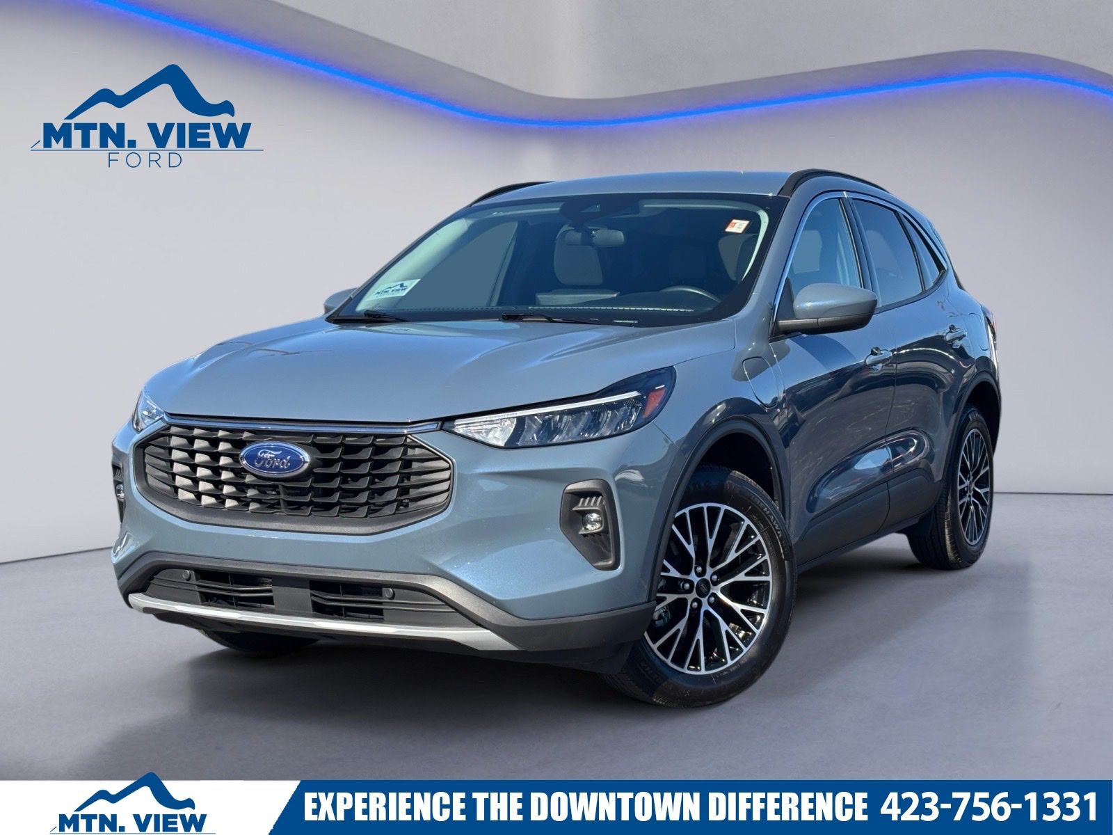 Vapor Blue 2023 Ford Escape Hybrid Plug-in FWD SUV / Crossover Front-Wheel Drive Continuously Variable Transmission