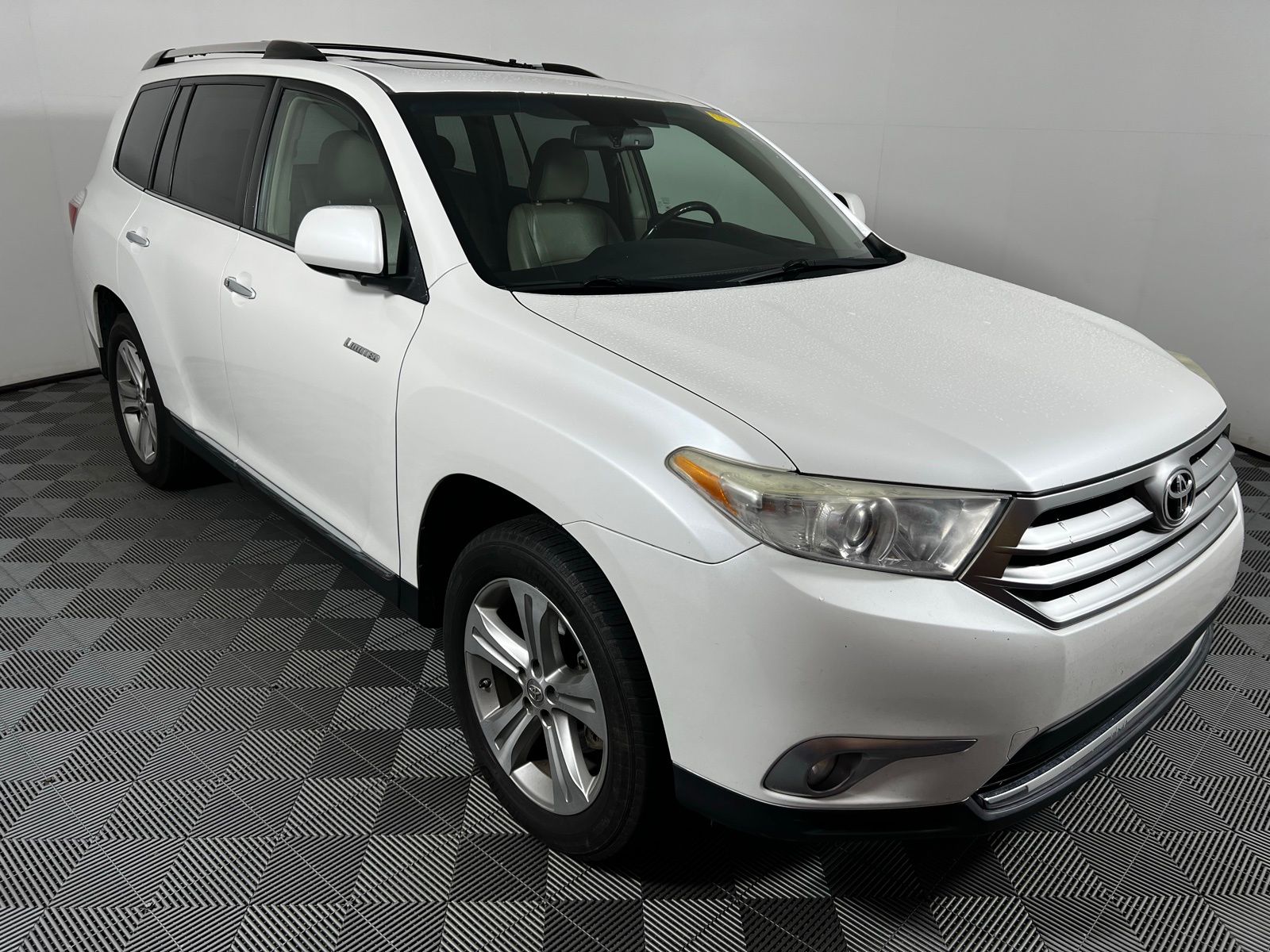 2011 Toyota Highlander Limited 3