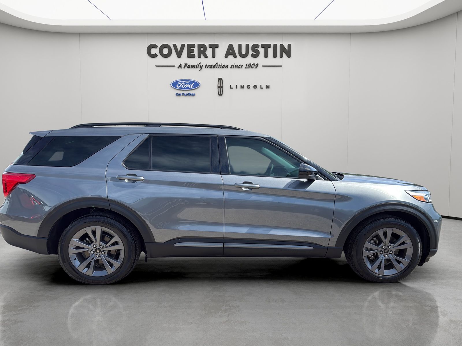 Used Car 2023 Ford Explorer  Xlt For Sale Under $35,000 In Austin, Texas