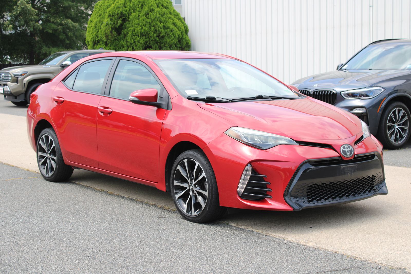 Barcelona Red Metallic 2017 Toyota Corolla Sedan Front-Wheel Drive Continuously Variable Transmission