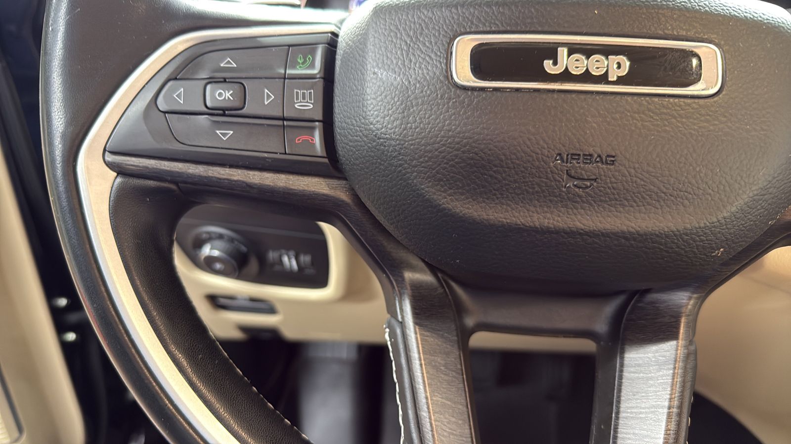 Used Car 2022 Jeep Grand Cherokee L  Limited For Sale Under $30,000 In Austin, Texas