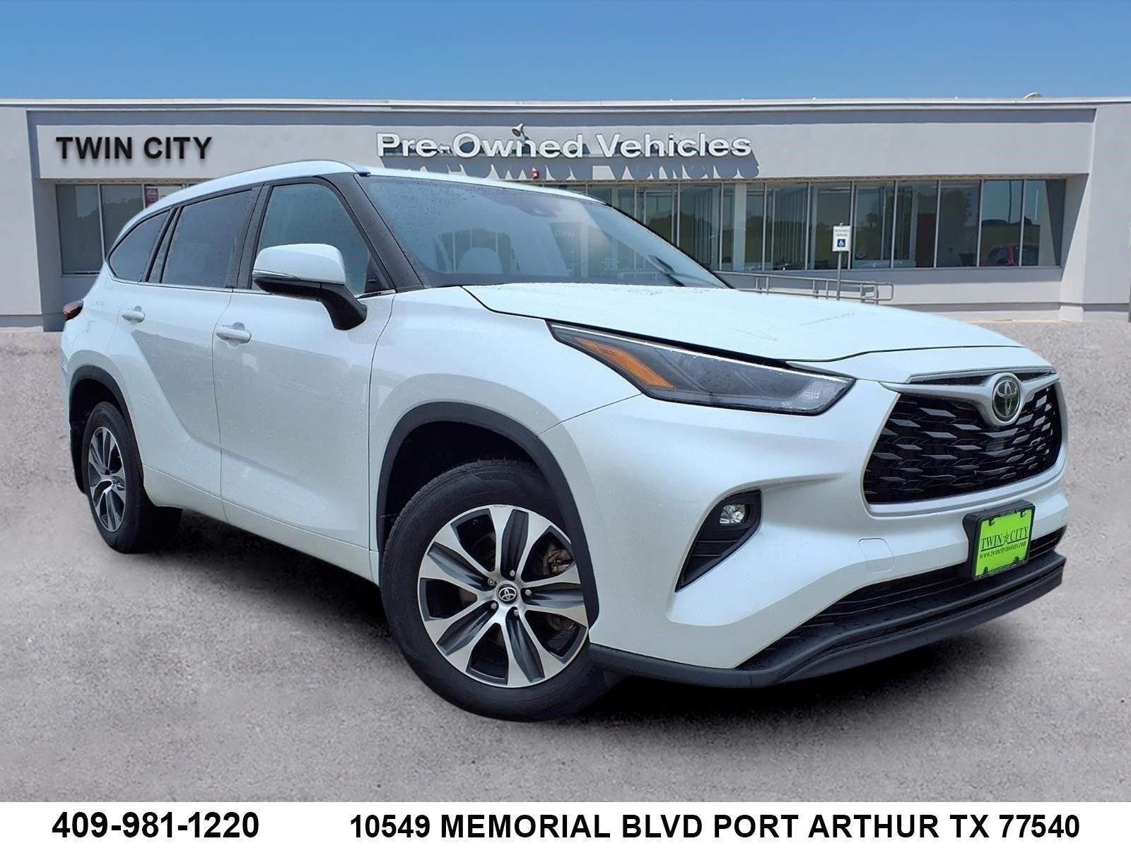 2022 Toyota Highlander XLE 4x2 V6's photo