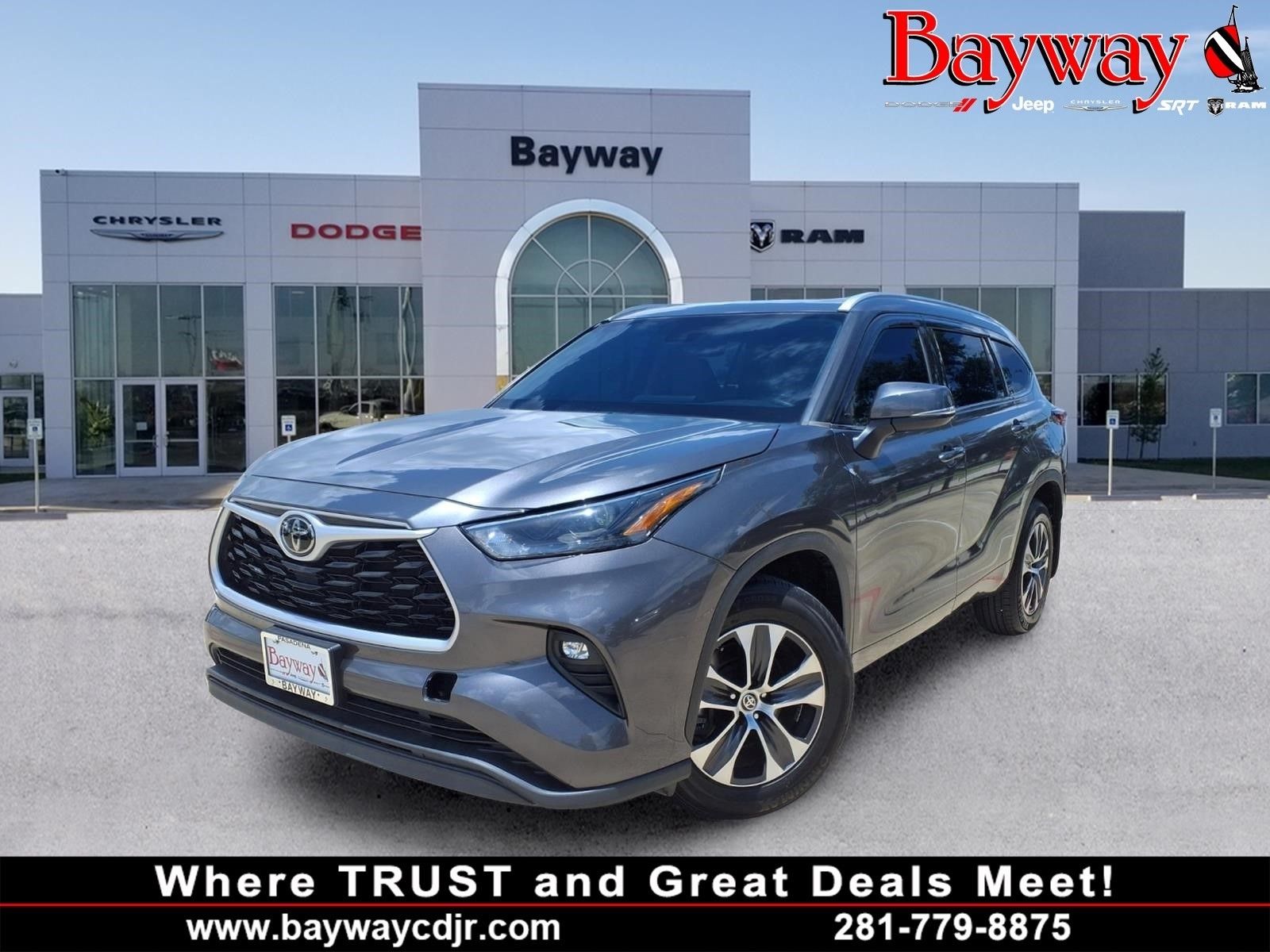 2022 Toyota Highlander XLE Gray at Don McGill Toyota