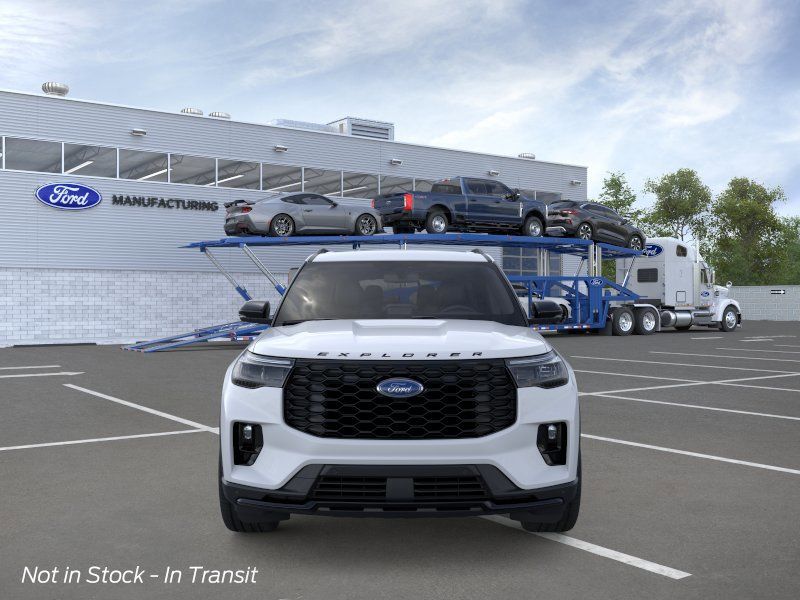 New 2026 Space White Metallic Ford ST-Line image 2