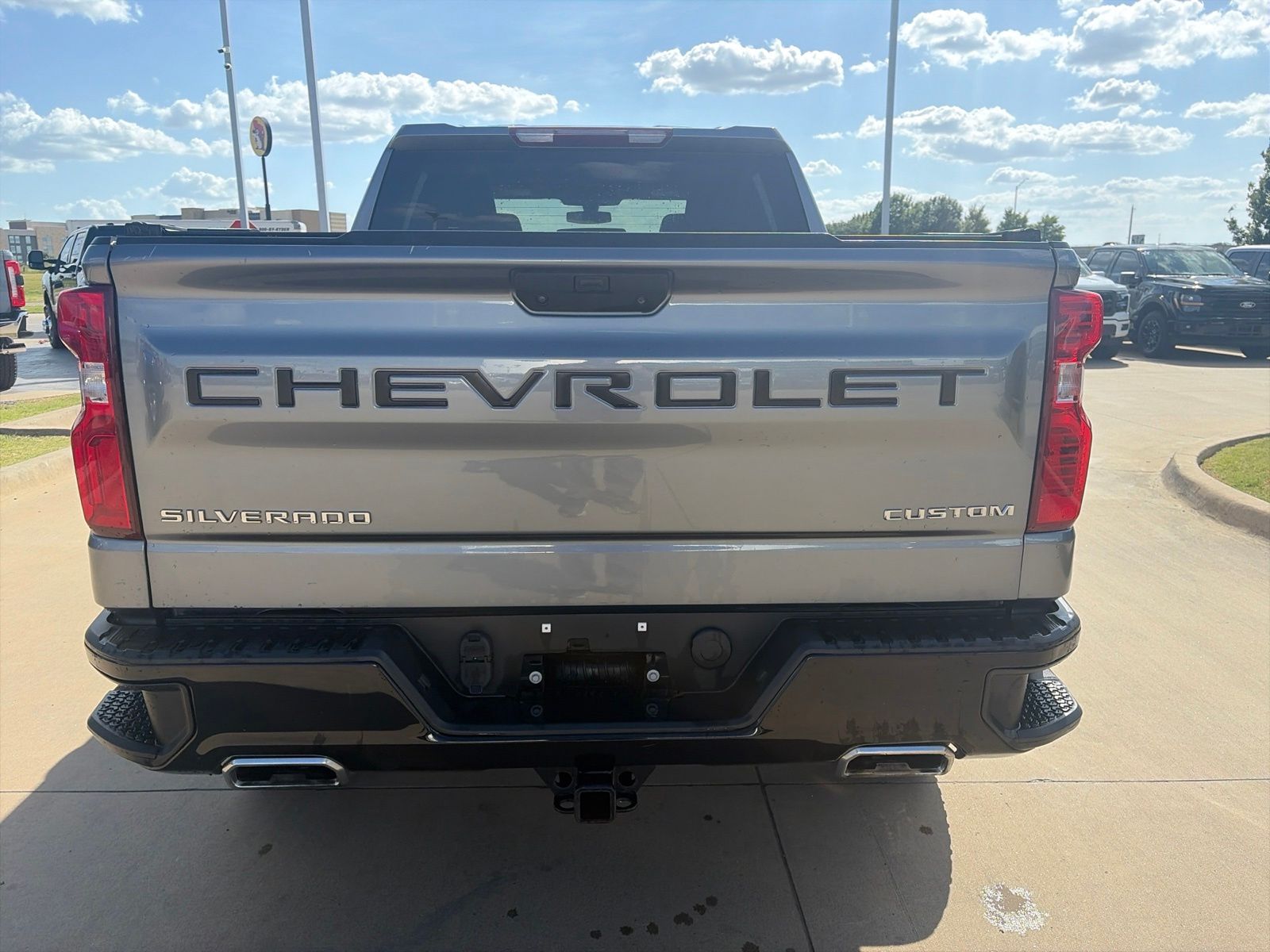 View vehicle photo 6