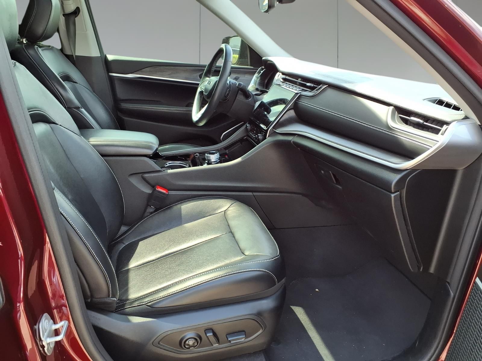 2021 Jeep Grand Cherokee L Limited Red at Victoria Chrysler Dodge Jeep Ram