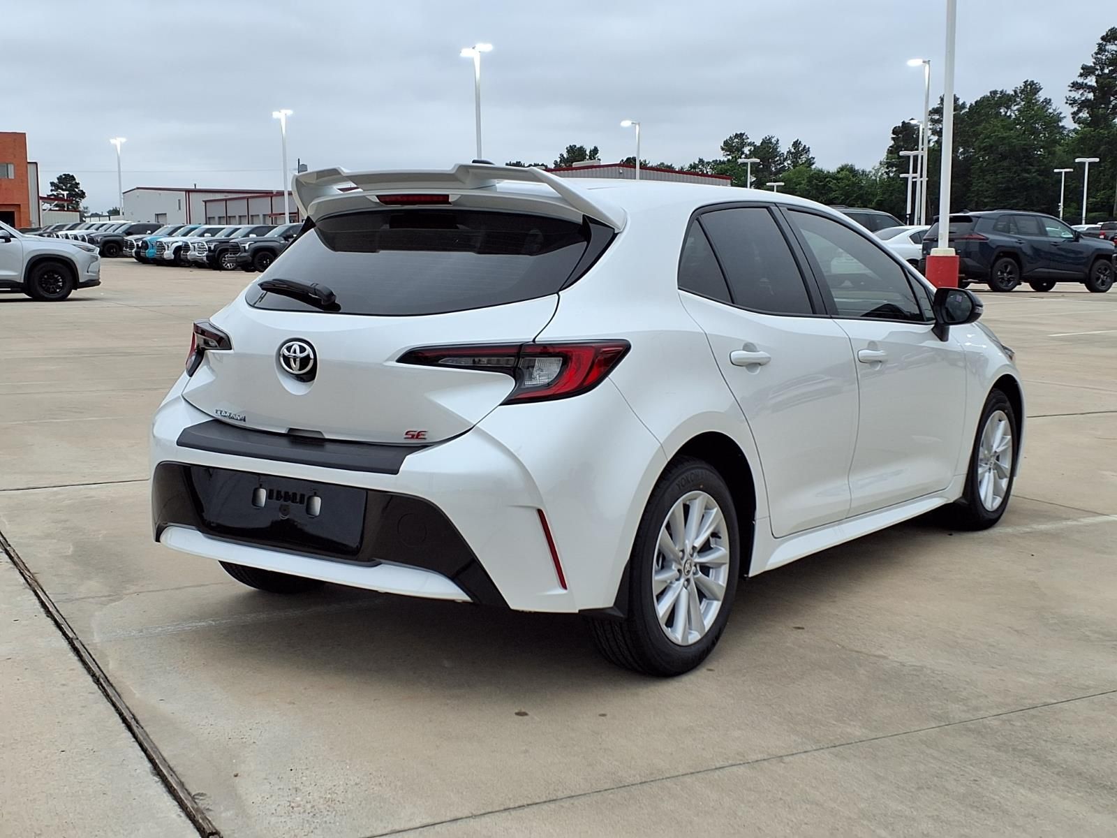 2026 Toyota Corolla Hatchback SE White/off-white at Community Toyota