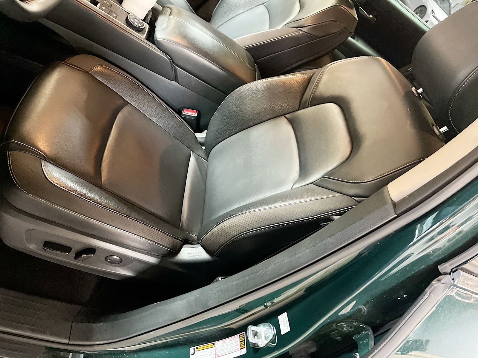 Used 2024 Black Nissan SL image 19